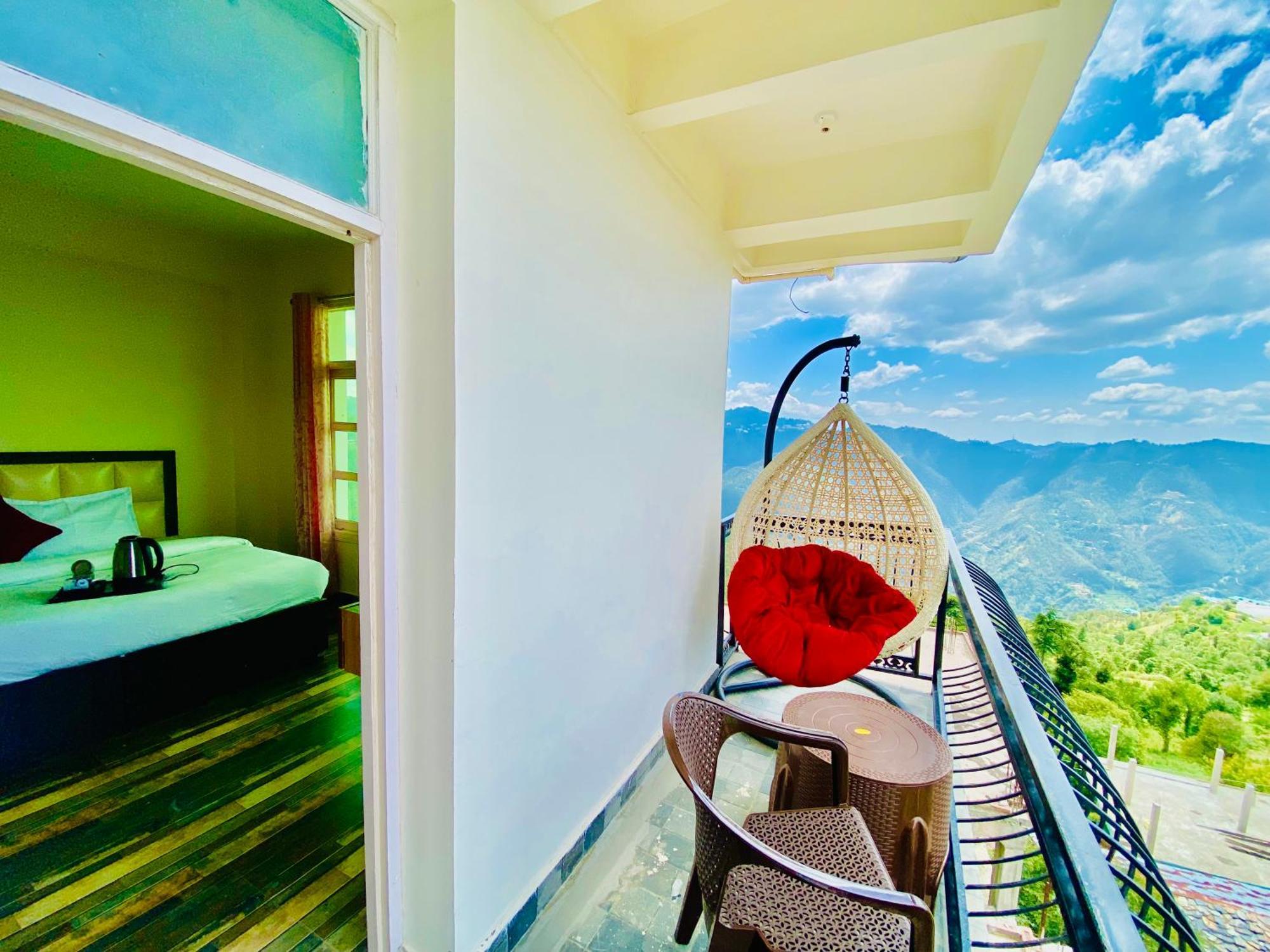 Royal Green Mashobra: Mountain and Valley Views Shimla Exterior photo