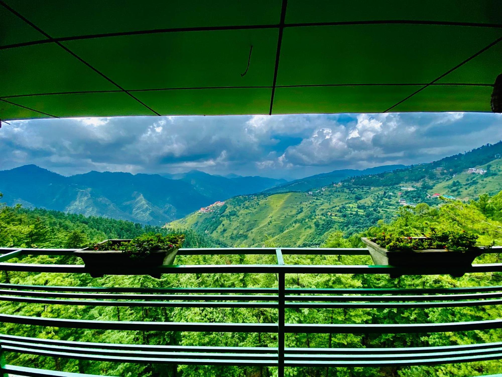 Royal Green Mashobra: Mountain and Valley Views Shimla Exterior photo